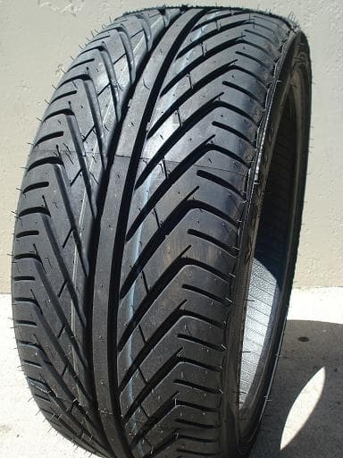 215/50R17 SUNEW YS618 95W - 320-A-A thumbnail 1